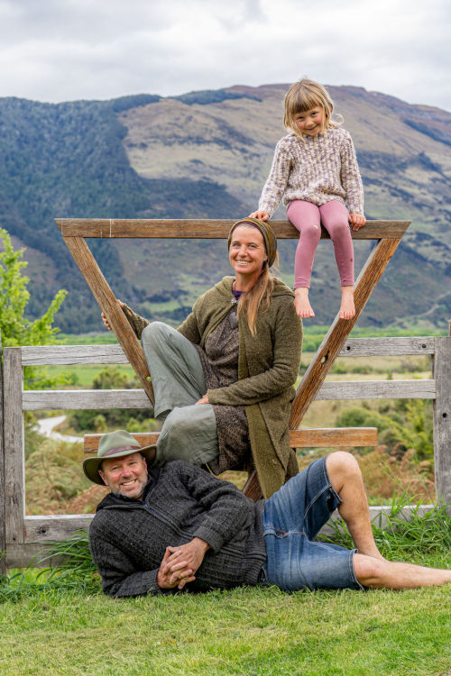 BROOMHILL Family - Caro, Trev, Sage